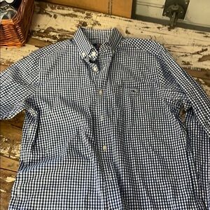 Vineyard Vines Blue and White Casual Button Down Shirt